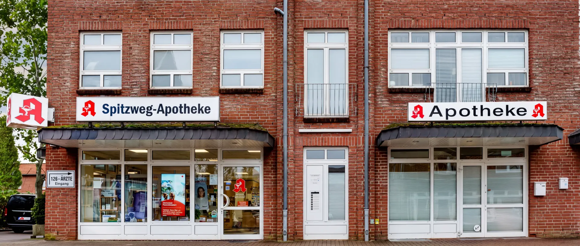 Spitzweg Apotheke Norderstedt von außen